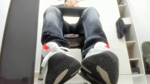 Snapshot of maaster420 chatting on 05.17.26 itgram pezlo josue online show from 05.17.26
