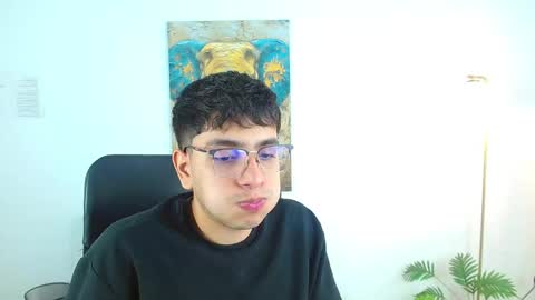 Snapshot of maax_18 chatting on 03.25.26 Max online show from 03.25.26