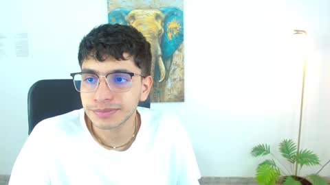 Snapshot of maax_18 chatting on 03.27.26 Max online show from 03.27.26