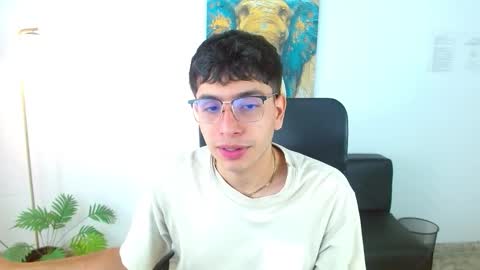 Snapshot of maax_18 chatting on 03.28.26 Max online show from 03.28.26