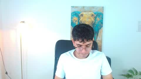 Snapshot of maax_18 chatting on 04.01.26 Max online show from 04.01.26