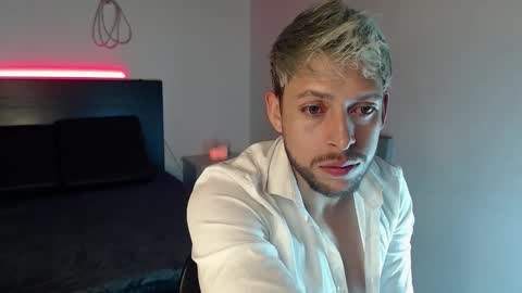 Snapshot of maaxxxrider chatting on 10.29.25 YES MASTER  online show from 10.29.25