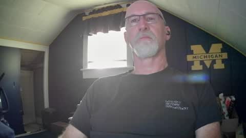 mac8181 online show from 07.04.26