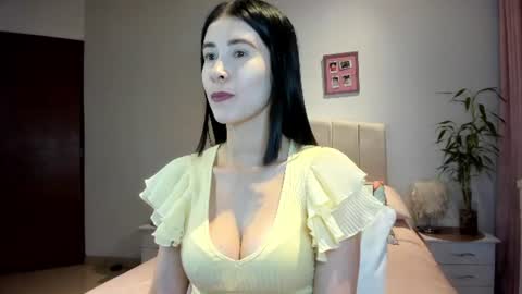 Macarena online show from 06.18.26