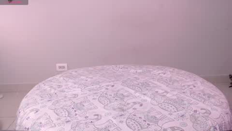 Macey Elliot Modelo Independiente online show from 01.14.25