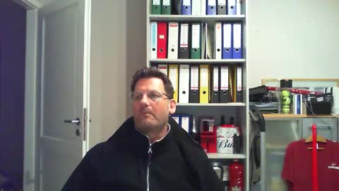 Snapshot of macfly67 chatting on 01.28.25 macfly67 online show from 01.28.25