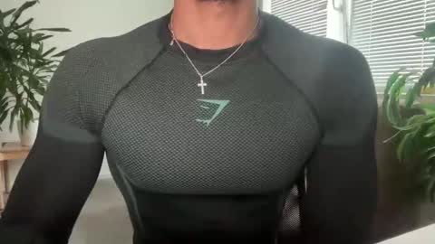 Snapshot of machine_15_ chatting on 04.16.26 machine_15_ online show from 04.16.26