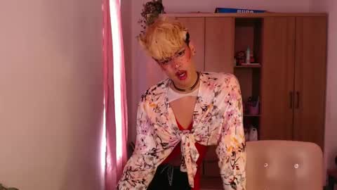 Snapshot of machissex chatting on 12.18.24 machissex online show from 12.18.24