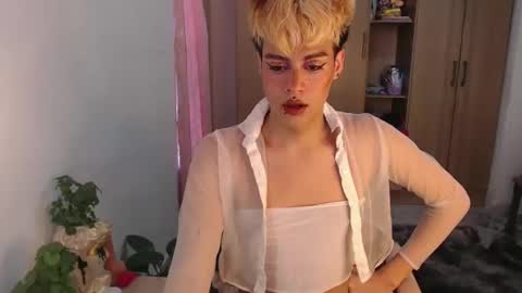 Snapshot of machissex chatting on 12.22.24 machissex online show from 12.22.24