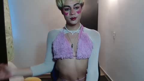 Snapshot of machissex chatting on 02.10.25 machissex online show from 02.10.25