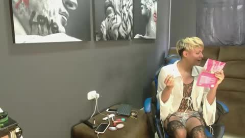 Snapshot of machissex chatting on 09.22.25 machissex online show from 09.22.25