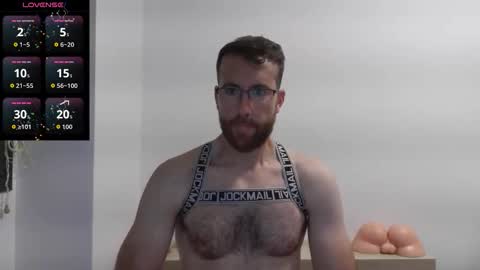 Snapshot of machohiberiko chatting on 11.13.25 Jota online show from 11.13.25