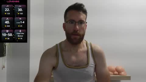 Snapshot of machohiberiko chatting on 11.18.25 Jota online show from 11.18.25