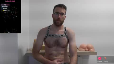 Snapshot of machohiberiko chatting on 12.17.25 Jota online show from 12.17.25