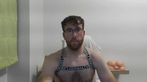 Snapshot of machohiberiko chatting on 02.16.26 Jota online show from 02.16.26