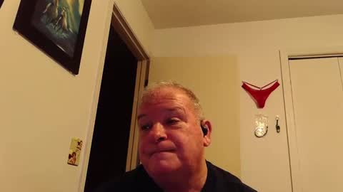 Snapshot of mackdocc001 chatting on 12.05.25 mackdocc001 online show from 12.05.25