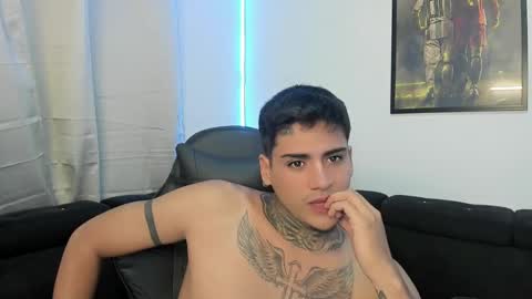 Snapshot of mad_maxxx1 chatting on 02.10.25 max online show from 02.10.25