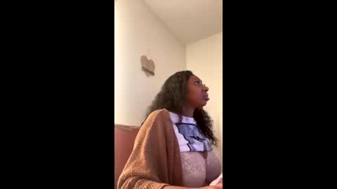 madam_glam online show from 12.22.25