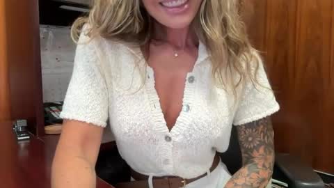 madame_andi online show from 07.08.26