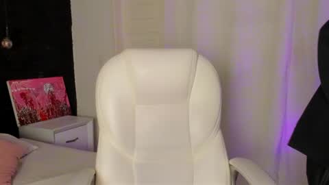  madame lilith  online show from 01.17.25