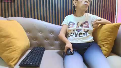 Snapshot of madame_mature1 chatting on 07.03.26 Madame online show from 07.03.26