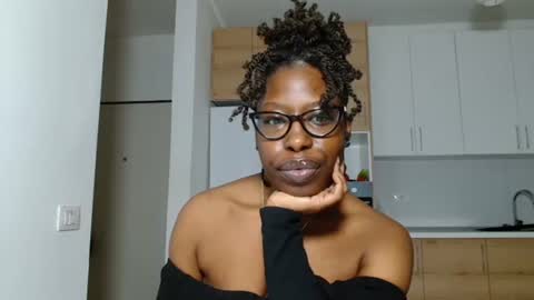 YourMadamIndigo online show from 01.09.26