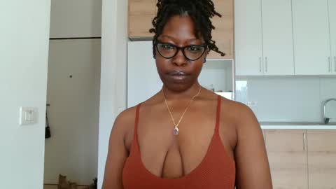 YourMadamIndigo online show from 01.16.26