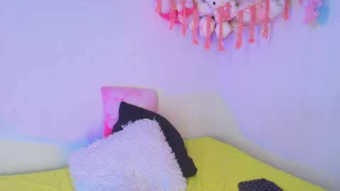 maddie 09 online show from 11.26.25