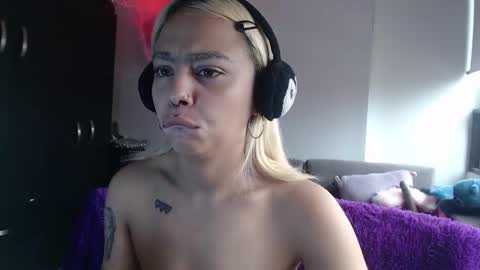 maddiie and clyde online show from 02.15.26