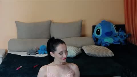 Snapshot of maddison_summer chatting on 01.22.25 Maddison Summer online show from 01.22.25