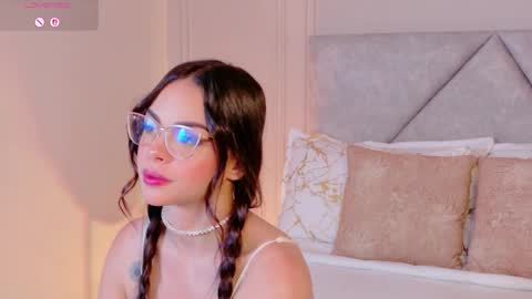 Snapshot of maddisonevanss chatting on 04.08.26 Maddison online show from 04.08.26