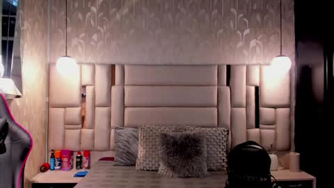 Snapshot of maddox_santana chatting on 12.17.24 Maddox Santana online show from 12.17.24