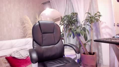 Maddy online show from 10.13.25