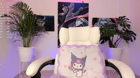 maddy_uwu online show from 12.18.24