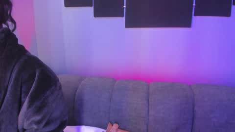 Maddy  online show from 01.24.25