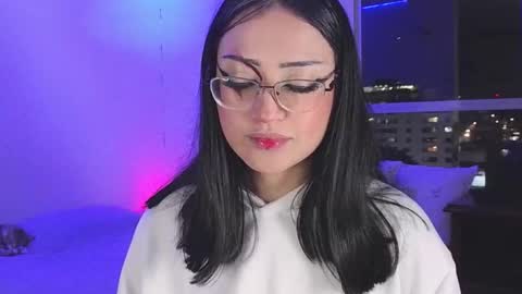   Please followme and rate me your thumbs up online show from 10.24.25