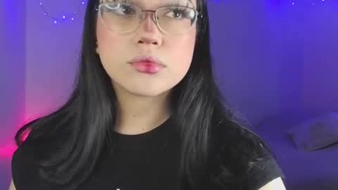 Snapshot of maddyghost chatting on 12.17.25 Please followme and rate me your thumbs up online show from 12.17.25