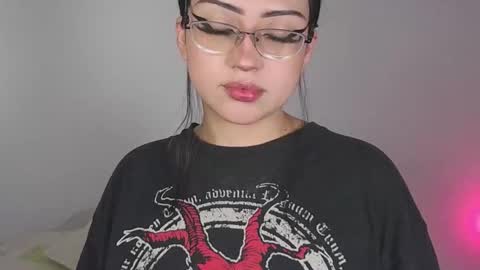 Snapshot of maddyghost chatting on 01.06.26 Please followme and rate me your thumbs up online show from 01.06.26