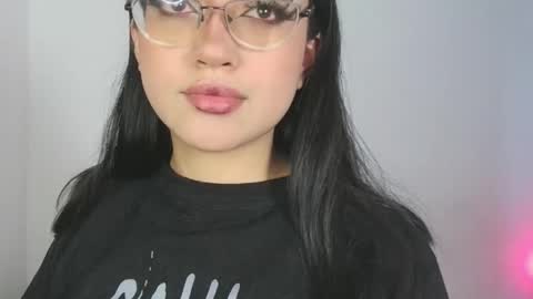 Snapshot of maddyghost chatting on 01.08.26 Please followme and rate me your thumbs up online show from 01.08.26