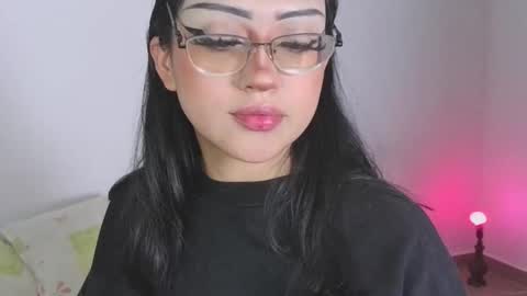 Snapshot of maddyghost chatting on 01.09.26 Please followme and rate me your thumbs up online show from 01.09.26