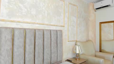 Snapshot of maddyjohnsonn chatting on 02.15.25 maddyjohnsonn online show from 02.15.25