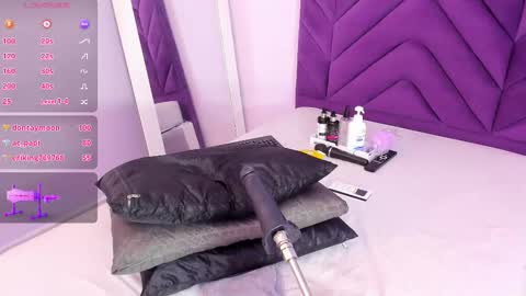 Snapshot of maddyjohnsonn chatting on 02.28.25 maddyjohnsonn online show from 02.28.25