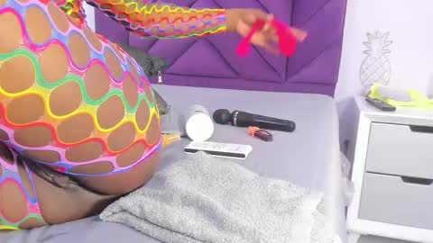 Snapshot of maddyjohnsonn chatting on 10.26.25 maddyjohnsonn online show from 10.26.25