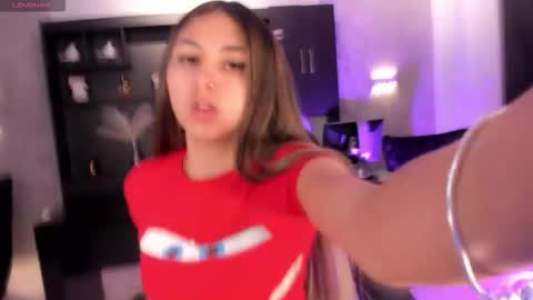 Maddy Owens online show from 01.12.26