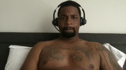 Snapshot of madehersquirt2 chatting on 12.16.25 madehersquirt2 online show from 12.16.25