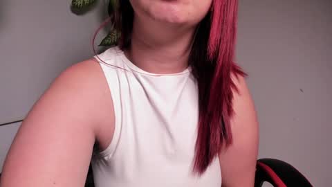 Madelaine  online show from 01.27.25