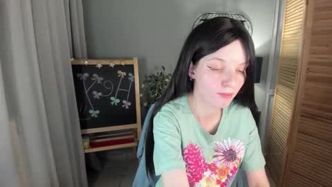 madelaines online show from 11.26.25