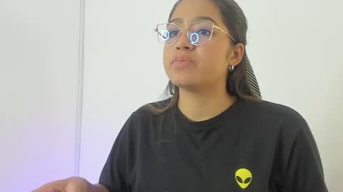 Snapshot of madelayn_torres chatting on 06.13.26 madelayn_torres online show from 06.13.26