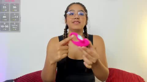 Snapshot of madelayn_torres chatting on 07.28.26 madelayn_torres online show from 07.28.26