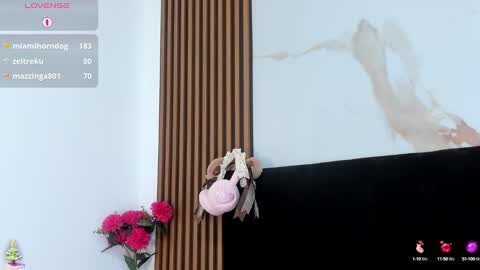 Madelin Clerk online show from 01.06.25